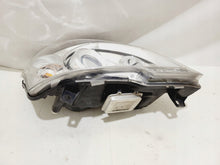 Laden Sie das Bild in den Galerie-Viewer, Frontscheinwerfer Mercedes-Benz Vito W639 A6398202961 1ZS009627-32 Xenon Rechts