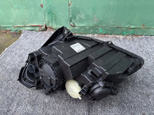 Laden Sie das Bild in den Galerie-Viewer, Frontscheinwerfer Mercedes-Benz W245 A1698207861 1975106000301247202 Rechts SCH1266085296xt