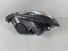 Laden Sie das Bild in den Galerie-Viewer, Frontscheinwerfer Mercedes-Benz W212 A2128202459KZ Bi-Xenon Rechts Headlight SCH5317758583nq