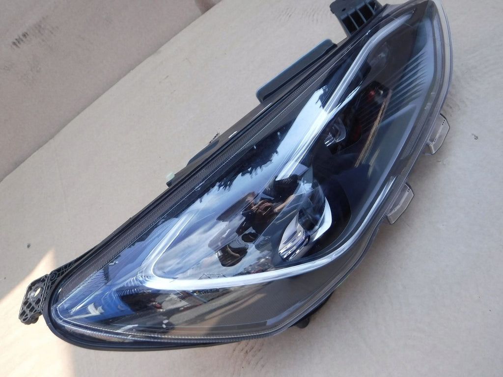 Frontscheinwerfer Ford Focus Ein Stück (Rechts oder Links) Headlight