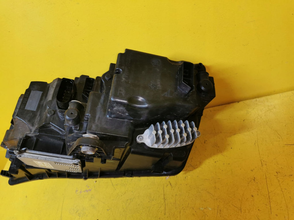 Frontscheinwerfer Skoda Octavia III Rechts Scheinwerfer Headlight SCH4370750144gm