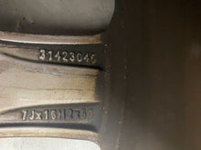 Laden Sie das Bild in den Galerie-Viewer, 1x Alufelge 16 Zoll 7.0&quot; 5x108 60ET 31423046 Volvo V70 Rim Wheel