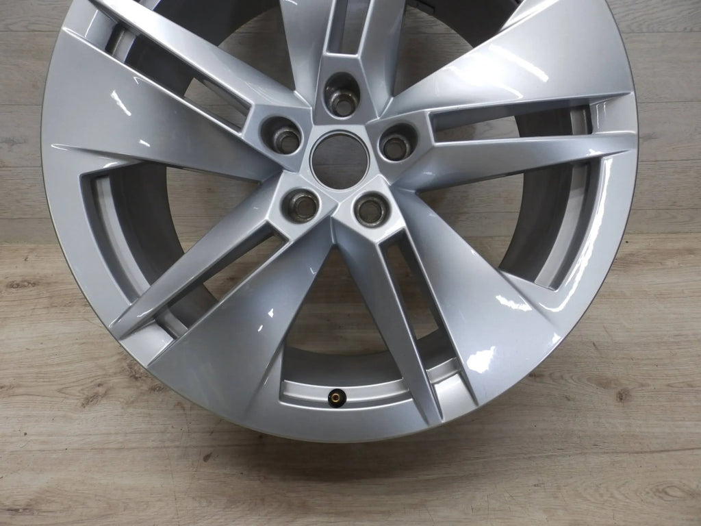 1x Alufelge 19 Zoll 8.0" 5x112 45ET Glanz Silber 5LA601025B Skoda Enyaq FEL9534732322fa