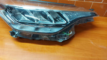 Laden Sie das Bild in den Galerie-Viewer, Frontscheinwerfer Toyota Chr C-Hr 81110-F4180 LED Rechts Scheinwerfer Headlight SCH7388835690pl