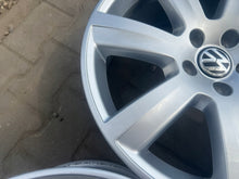 Load image into Gallery viewer, 4x Alufelge 18 Zoll 7.5&quot; 5x112 40ET Glanz Silber 601025AM VW Passat Phaeton