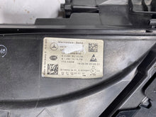Laden Sie das Bild in den Galerie-Viewer, Frontscheinwerfer Mercedes-Benz W213 A2139069608 A2139062606 LED Rechts SCH6958267835nl