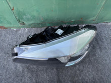 Laden Sie das Bild in den Galerie-Viewer, Frontscheinwerfer BMW 2 F45 F46 7422573-03 Links Scheinwerfer Headlight SCH7168989927sj