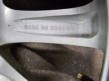 Laden Sie das Bild in den Galerie-Viewer, 1x Alufelge 17 Zoll Mazda Rim Wheel FEL9848605791mv