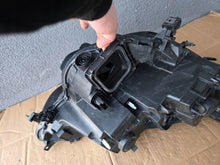 Laden Sie das Bild in den Galerie-Viewer, Frontscheinwerfer Renault Megane IV 260602075R Links Scheinwerfer Headlight SCH8907862020tk