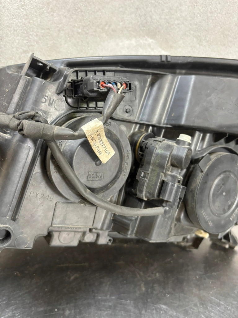 Frontscheinwerfer Renault Scenic 260106928 Rechts Scheinwerfer Headlight SCH8361842923xv