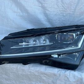 Frontscheinwerfer Skoda Superb III 3V1941015D--999C72-4B76B8 Links Headlight SCH1628737606pj