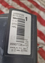 Laden Sie das Bild in den Galerie-Viewer, Frontscheinwerfer Toyota Auris 81110-02E21 Rechts Scheinwerfer Headlight
