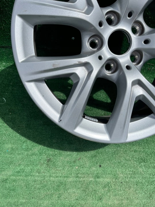 1x Alufelge 17 Zoll 6.5" 5x120 39ET Glanz Silber 6856076 BMW X1 F48 Rim Wheel FEL4286732307po