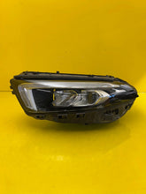 Laden Sie das Bild in den Galerie-Viewer, Frontscheinwerfer Mercedes-Benz W177 A1779064703 LED Links Headlight SCH8917695355fr