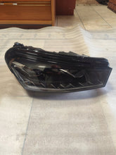 Load image into Gallery viewer, Frontscheinwerfer Skoda Fabia IV 6VB941016B 6VB941015B LED Rechts Headlight SCH7404051101gf