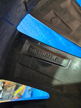 Laden Sie das Bild in den Galerie-Viewer, 1x Alufelge 17 Zoll 6.5&quot; 5x112 658601025F Skoda Scala Rim Wheel