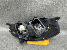 Laden Sie das Bild in den Galerie-Viewer, Frontscheinwerfer Citroën Jumpy Zafira C Vivaro 9808567780 Links Headlight SCH6854704897as