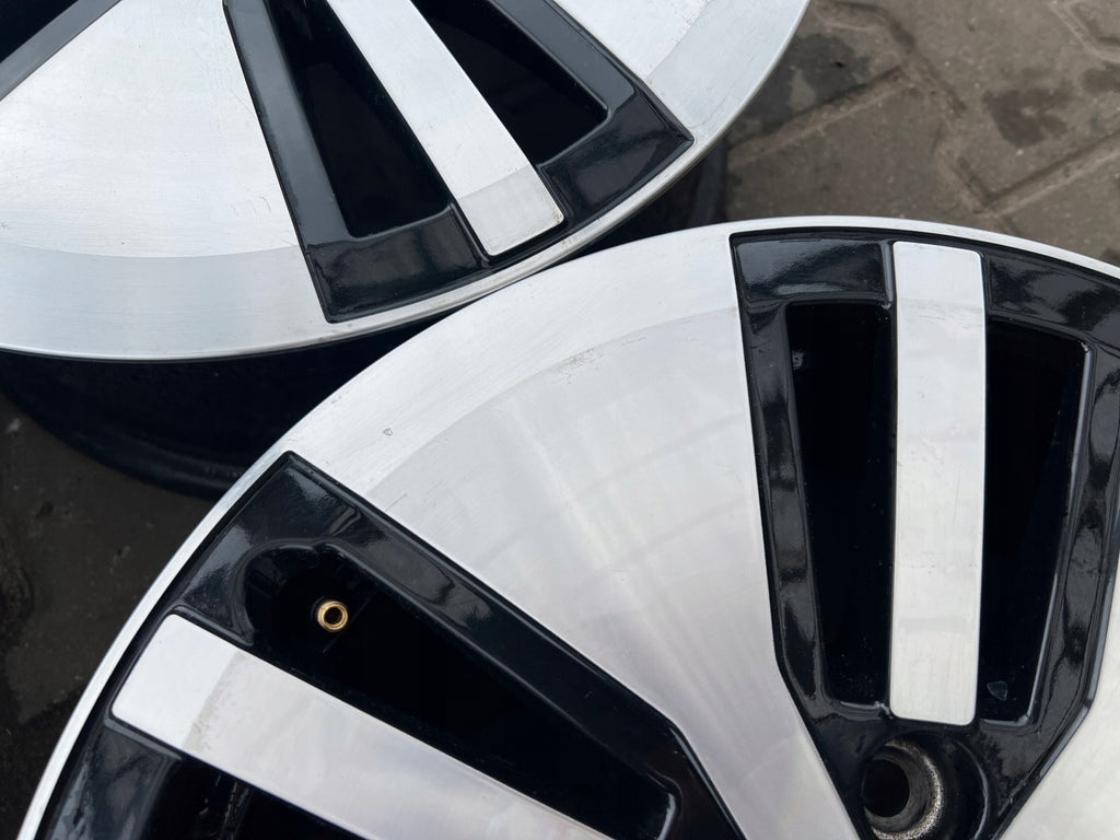 4x Alufelge 16 Zoll 6.5" 5x112 46ET 5GE601025 VW Golf Vii Rim Wheel FEL3786768719nx