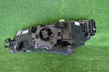 Laden Sie das Bild in den Galerie-Viewer, Frontscheinwerfer Skoda Superb III 3V1941016D Rechts Scheinwerfer Headlight SCH5579374657gh