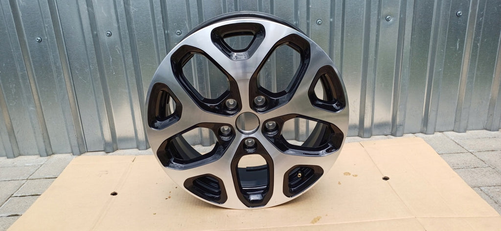 1x Alufelge 17 Zoll 6.5" 5x114.3 50ET Glanz Silber 403004100R Dacia Duster FEL6541553885ka