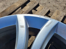 Laden Sie das Bild in den Galerie-Viewer, 1x Alufelge 18 Zoll 7.5&quot; 5x108 49ET 9671401880 Peugeot Rim Wheel