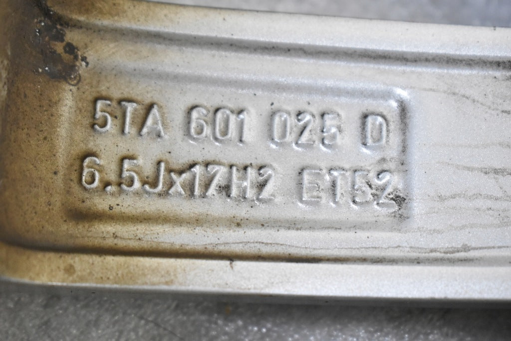 1x Alufelge 17 Zoll 6.5" 5x112 52ET Glanz Silber 5TA601025D VW Touran Rim Wheel FEL1147990228ru