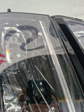 Laden Sie das Bild in den Galerie-Viewer, Frontscheinwerfer Skoda Karoq 57B941015D Rechts Scheinwerfer Headlight SCH9232305088ny