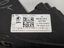Laden Sie das Bild in den Galerie-Viewer, Frontscheinwerfer Skoda Fabia IV 6VB941016B Rechts Scheinwerfer Headlight SCH1324099557lg