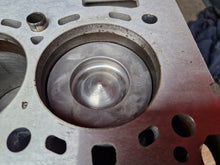 Laden Sie das Bild in den Galerie-Viewer, Motorblock BMW N57D30A 3.0 Diesel Unkomplett MOT1504781339we