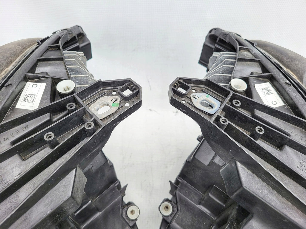 Frontscheinwerfer Mercedes-Benz W246 A2469066901 A2469067001 LED Ein Satz SCH8235189252od