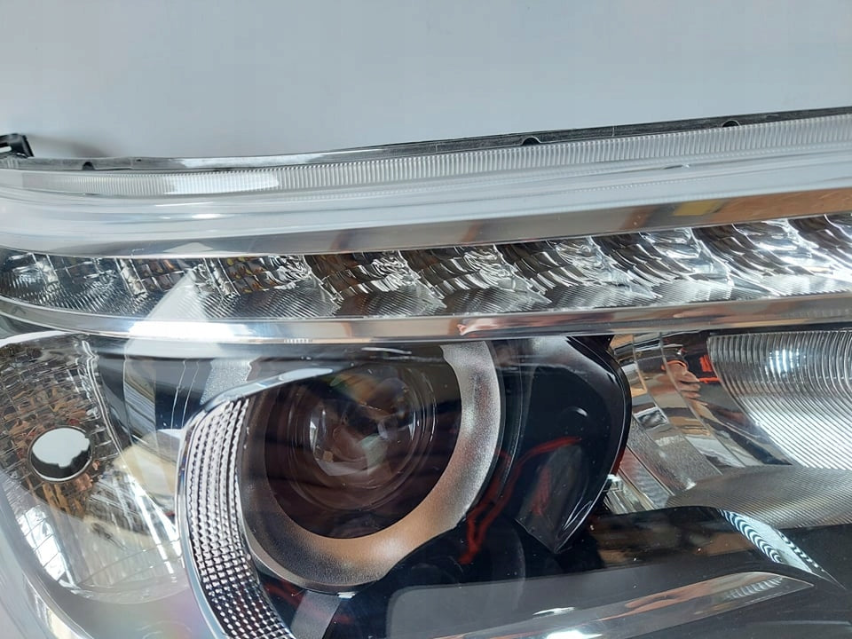 Frontscheinwerfer Toyota Hilux 0K-56 LED Rechts Scheinwerfer Headlight SCH8168966204go