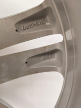 Laden Sie das Bild in den Galerie-Viewer, 1x Alufelge 18 Zoll 7.5" 5x120 45ET Glanz Silber 7845852 BMW Rim Wheel FEL4096978255xe