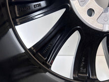 Load image into Gallery viewer, 1x Alufelge 17 Zoll 7.0" 5x112 39ET Glanz Silber 7N5601025 Seat Alhambra FEL8527572265uf