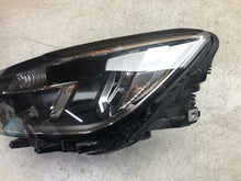 Laden Sie das Bild in den Galerie-Viewer, Frontscheinwerfer VW Passat B8 3G1941005C Halogen Links Scheinwerfer Headlight