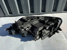 Laden Sie das Bild in den Galerie-Viewer, Frontscheinwerfer VW Tiguan 5NB941082H Rechts Scheinwerfer Headlight