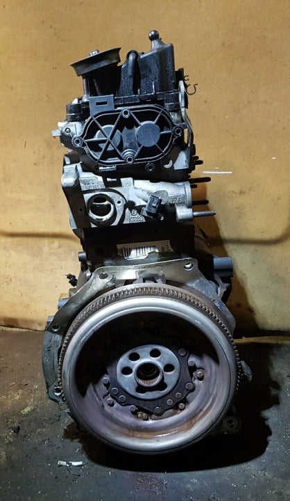 Motor VW Passat Touran DFGB 2.0 TDI 110PS 81kW 250TKm Diesel Engine Unkomplett MOT6976291476zk