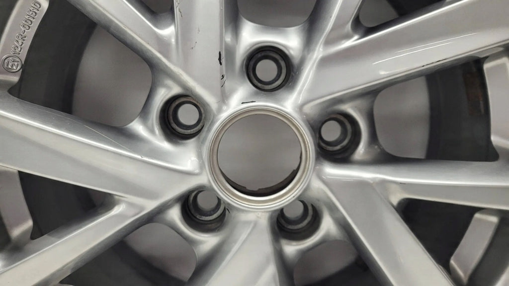 1x Alufelge 16 Zoll 6.5" 5x114.3 45ET 124R-001510 Mazda Cx-30 Rim Wheel