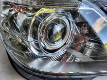 Laden Sie das Bild in den Galerie-Viewer, Frontscheinwerfer Mercedes-Benz W212 A21282021039 Xenon Rechts Headlight SCH6849271290yj