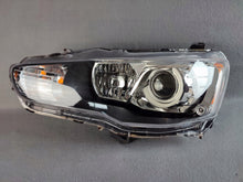 Laden Sie das Bild in den Galerie-Viewer, Frontscheinwerfer Mitsubishi Outlander 5401E11175 8301C3-85 Xenon Links SCH5894264291qe