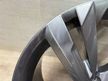 Load image into Gallery viewer, 1x Alufelge 19 Zoll 8.5" 5x112 38ET Glanz Silber 5NA601025AG VW Tiguan Rim Wheel FEL1951149779gw