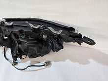 Laden Sie das Bild in den Galerie-Viewer, Frontscheinwerfer Toyota 7444NA-WY21W Rechts Scheinwerfer Headlight SCH8583973798ww