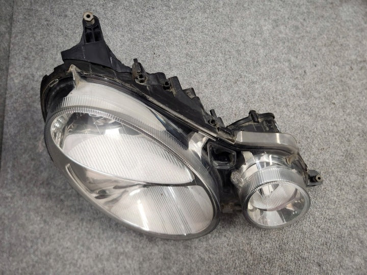 Frontscheinwerfer Mercedes-Benz W211 Xenon Rechts Scheinwerfer Headlight SCH2822575872gw