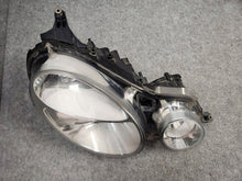 Laden Sie das Bild in den Galerie-Viewer, Frontscheinwerfer Mercedes-Benz W211 Xenon Rechts Scheinwerfer Headlight SCH2822575872gw