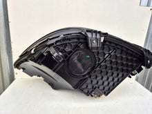 Laden Sie das Bild in den Galerie-Viewer, Frontscheinwerfer Mercedes-Benz W206 2069068204 LED Rechts Headlight SCH2314372418zq