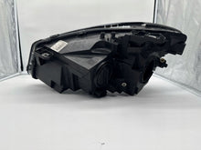 Laden Sie das Bild in den Galerie-Viewer, Frontscheinwerfer Mercedes-Benz Cla C117 A1178200461 Rechts Headlight SCH8769933999bs