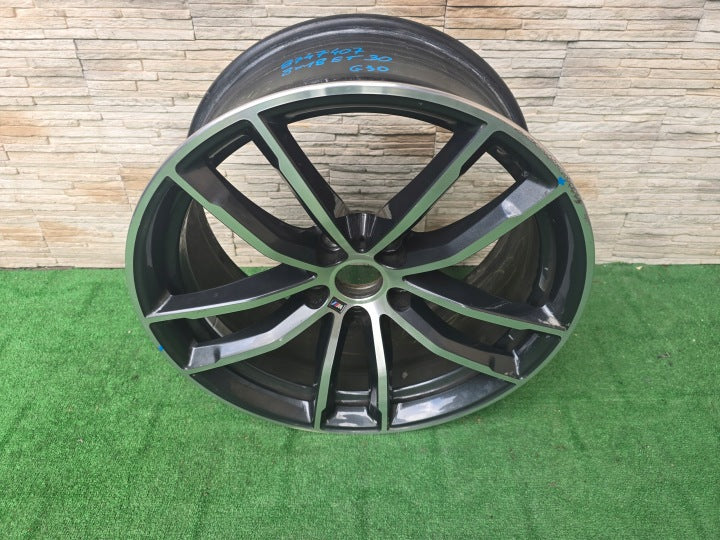 1x Alufelge 18 Zoll 8.0" 5x112 8747407 BMW 5 G30 Rim Wheel FEL6032845730lv