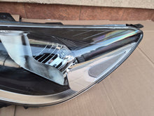 Laden Sie das Bild in den Galerie-Viewer, Frontscheinwerfer Kia Rio IV 92101-H8 Links Scheinwerfer Headlight SCH4299673260pn