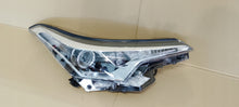 Laden Sie das Bild in den Galerie-Viewer, Frontscheinwerfer Toyota C-Hr Chr 81130-F4031 Rechts Scheinwerfer Headlight SCH3525600711cl