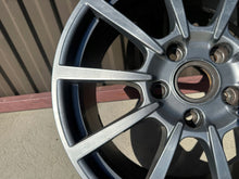 Laden Sie das Bild in den Galerie-Viewer, 1x Alufelge 20 Zoll 8.0&quot; 5x130 98136216014 Porsche Panamera 970 Carrera