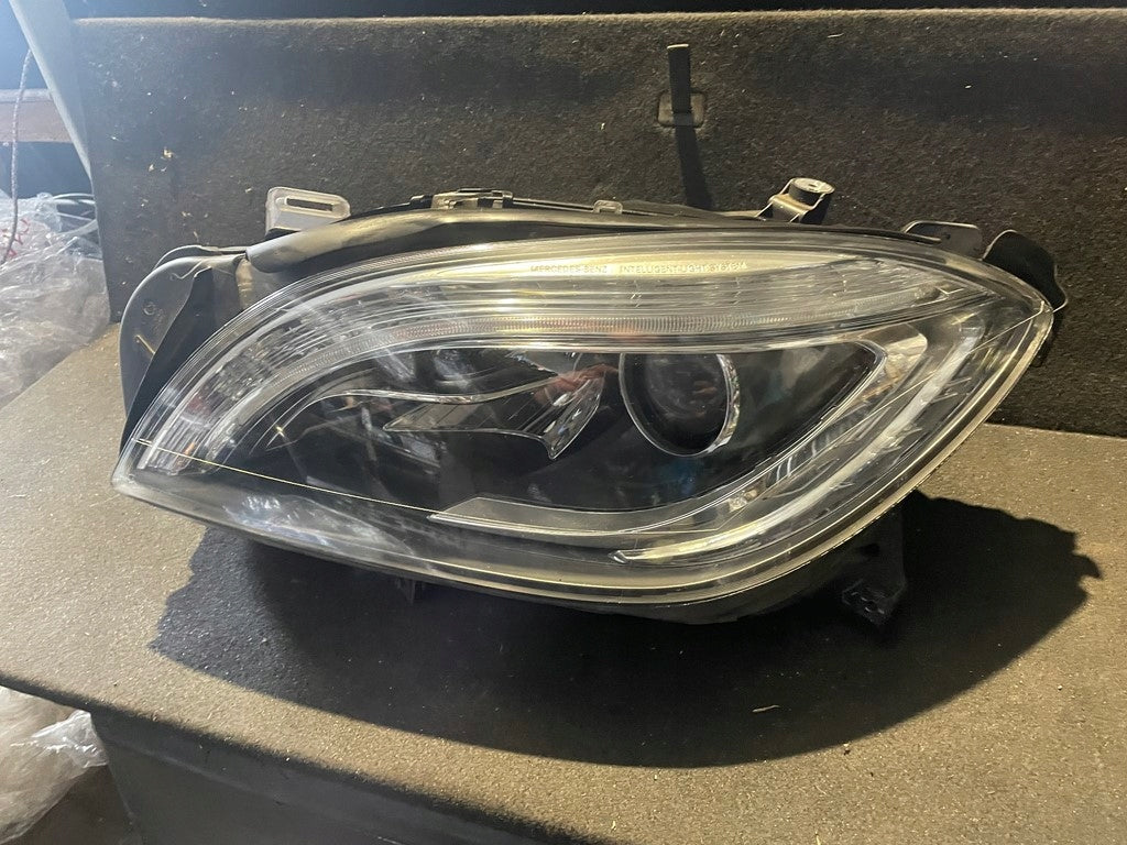 Frontscheinwerfer Mercedes-Benz W166 A1668202259 XENON Links Headlight